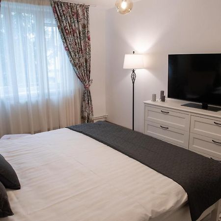 Urban Oasis Apartment Piatra Neamt Ngoại thất bức ảnh